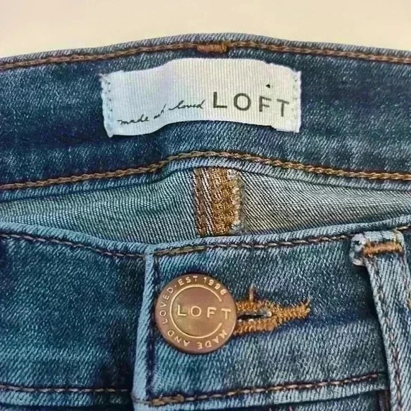 Loft Modern Skinny Crop Mid Rise Jeans Size 27/4 Medium Wash Stretch Classic - Picture 2 of 6